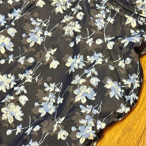 A Pea in the Pod Maternity Blue Floral Ruffle One-Piece Swimsuit Size Small - Picture 4 of 12